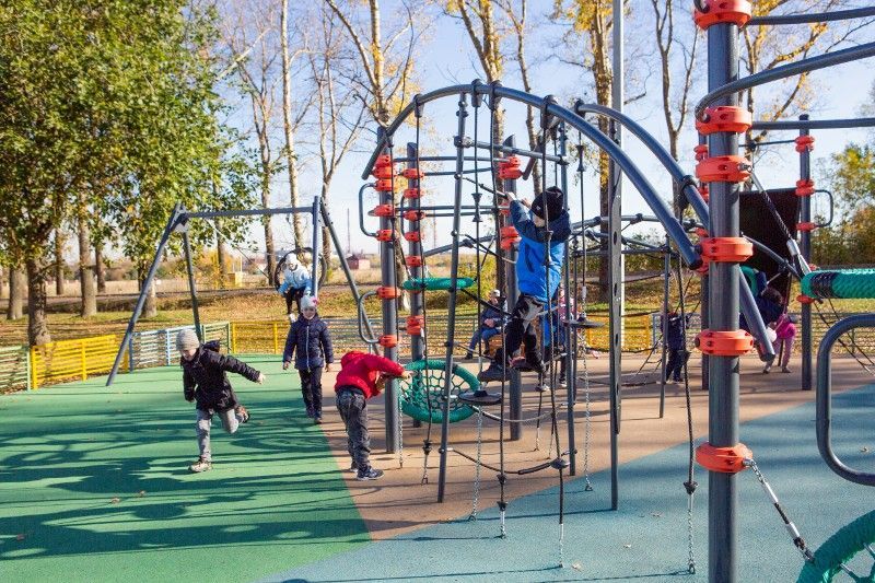 Почти 200 новых губернаторских детских площадок появилось в Подмосковье в этом году | Новости Московской области | Подмосковья 
