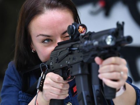 Женщины учатся стрелять в Подмосковье | Новости Московской области | Новости Подмосковья 