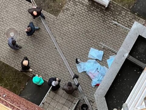 В Московской области пятиклассник упал с балкона, делая селфи | Новости Московской области | Новости Подмосковья 