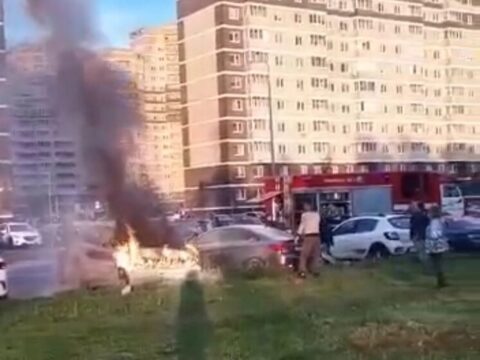 В Московской области машина сгорела на парковке | Новости Московской области | Новости Подмосковья 