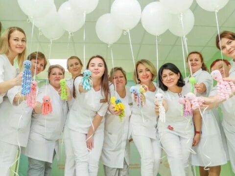В Московской области медики вяжут игрушки для недоношенных детей | Новости Московской области | Новости Подмосковья 