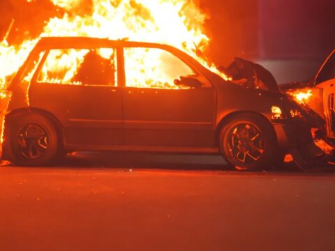 Десяток автомобилей сгорело на парковке в Подмосковье | Новости Московской области | Новости Подмосковья 