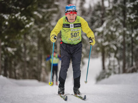 86-летний лыжник из Подмосковья  отправился на лыжный марафон | Новости Московской области | Новости Подмосковья 